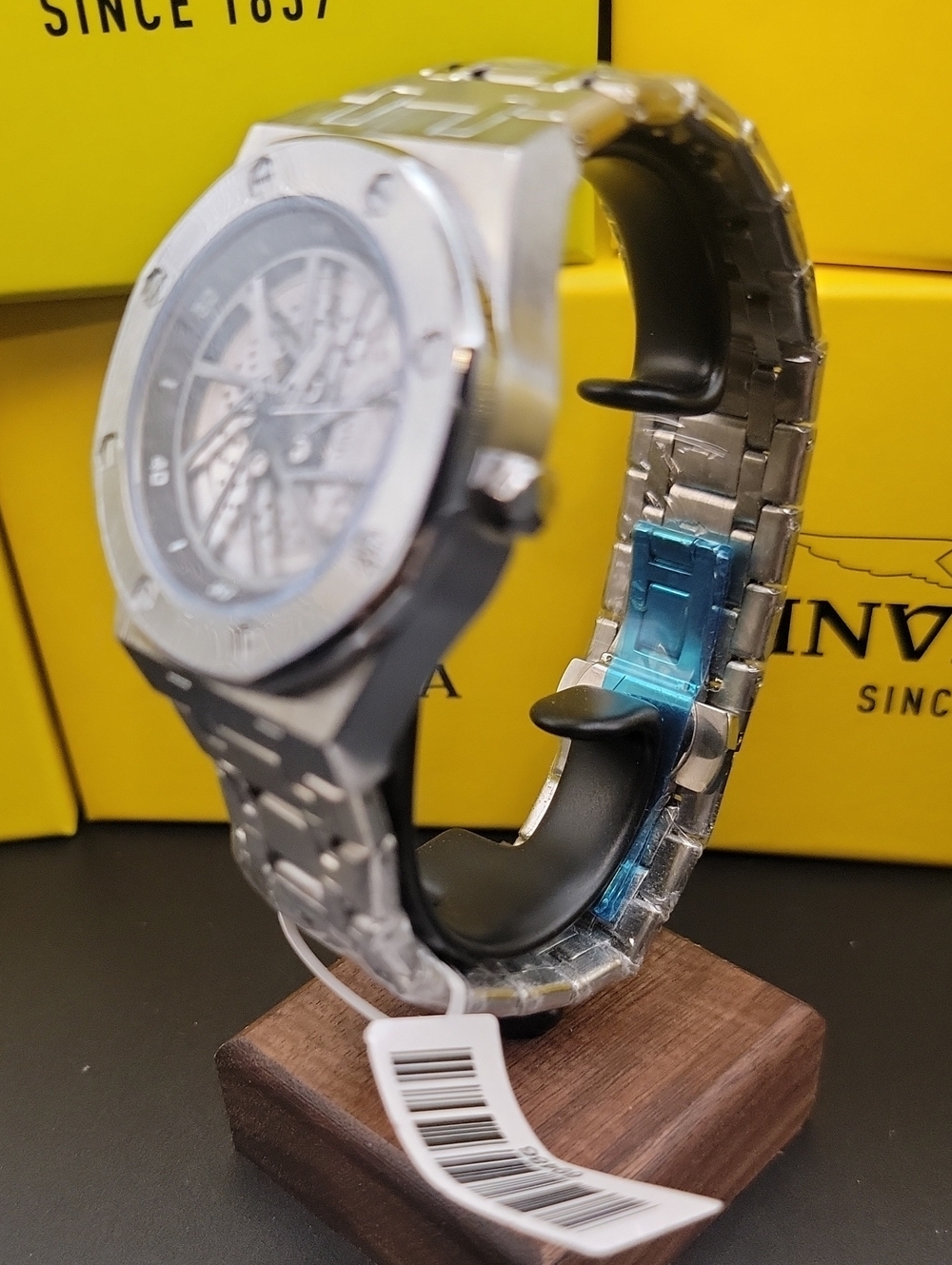🏁 NEW Invicta Speedway Rim White Brake Caliper Men's Watch - 42mm Steel 69486 - Picture 6 of 12